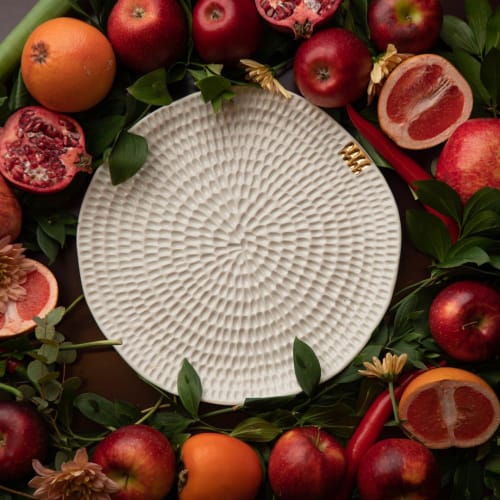 Blanche grande serving plate | Serveware by Boya Porcelain