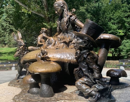 Alice in Wonderland Sculpture | Public Sculptures by José de Creeft | Central Park in New York