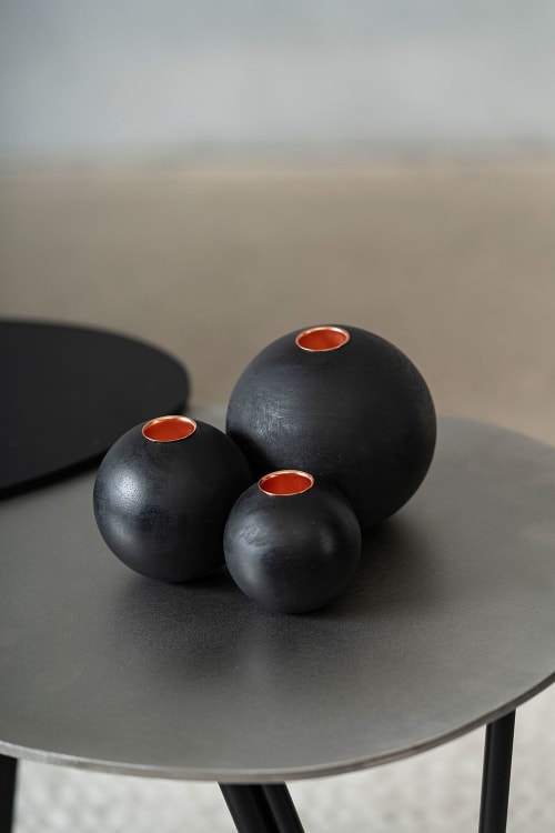 Boule candle holder - bougeoir #2 | Decorative Objects by Nadine Hajjar Studio