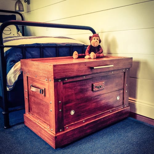 Toy chest | Furniture by American Revolution Design