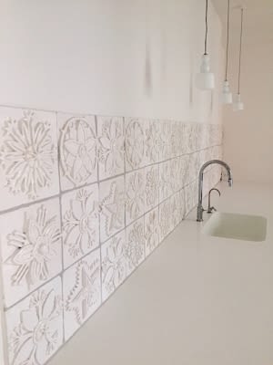 White Flower Tiled Kitchen | Tiles by Kay Aplin