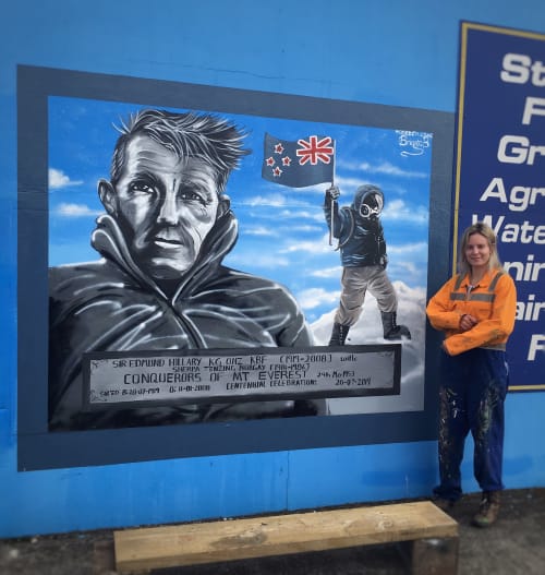 Portrait of Sir Edmund Hillary | Murals by Manabell