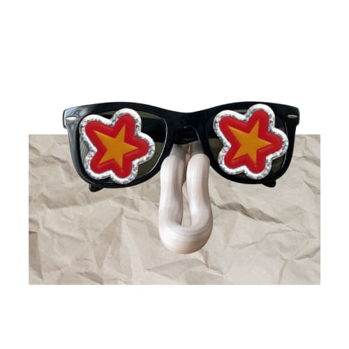 Kurba Oyster Holder for Mementos | Decorative Objects by Prin Nadi