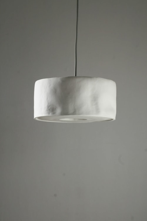 Porcelain Pendant Discus | Pendants by Bergontwerp