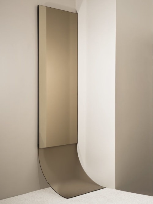 Cyc Mirror Floor | Wall Hangings by Robert Sukrachand