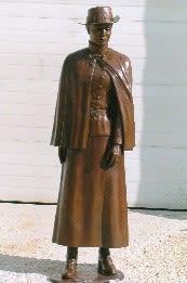 WWI Nursing Sister | Public Sculptures by Don Begg / Studio West Bronze Foundry & Art Gallery