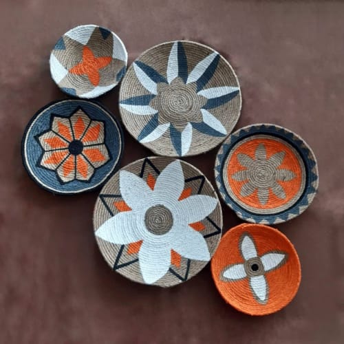 Hanger wall plate set of 6 baskets wall decor | Decorative Plate in Decorative Objects by Sarmal Design