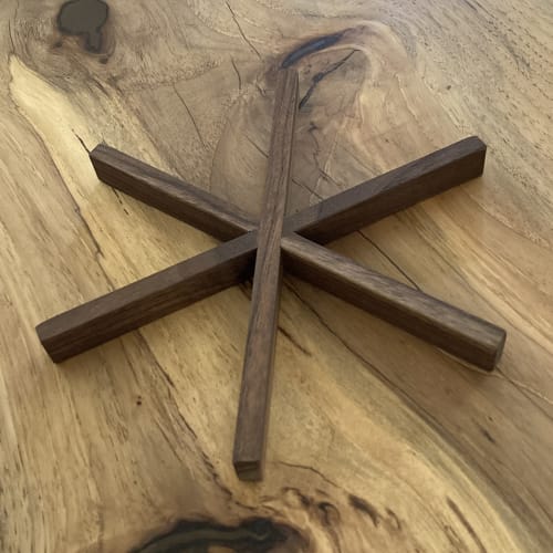Trivet for hot pan/pot or plate | Tableware by Kindred Furniture