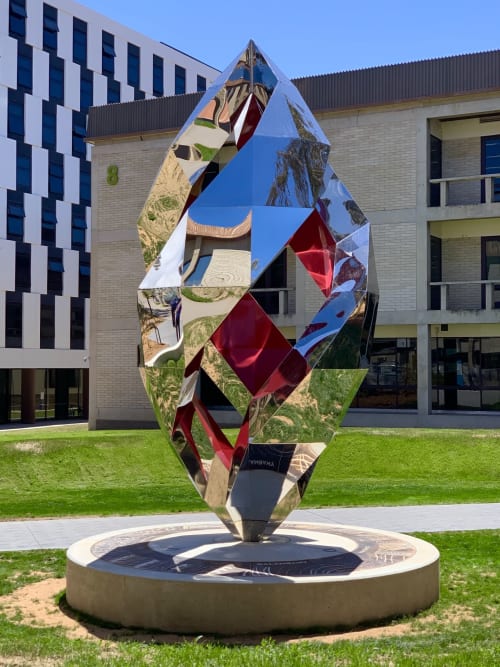 One | Public Sculptures by Geoffrey Drake-Brockman | University of Canberra Library in Bruce