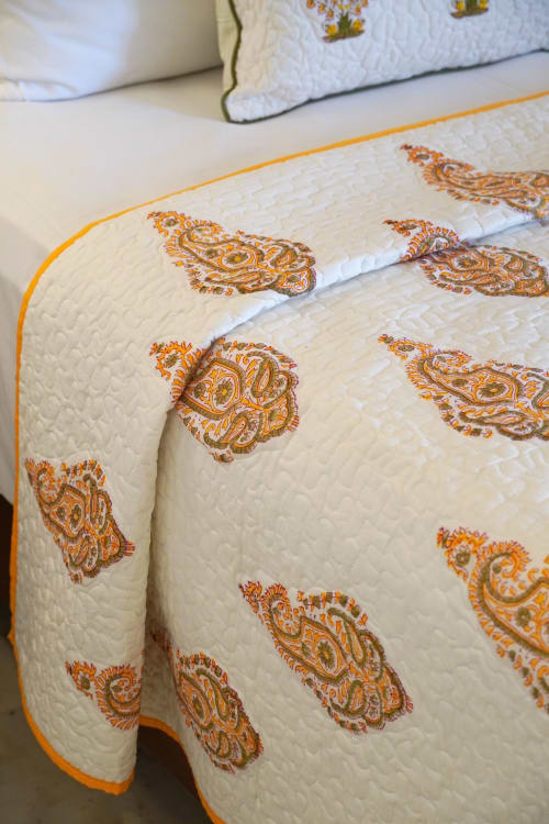 Big Floral Paisley Quilt | Linens & Bedding by Jaipur Bloc House
