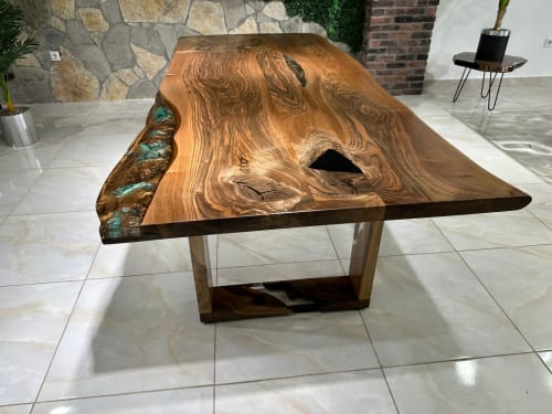 Live Edge Walnut Green & Brown Wooden Table | Dining Table in Tables by Gül Natural Furniture