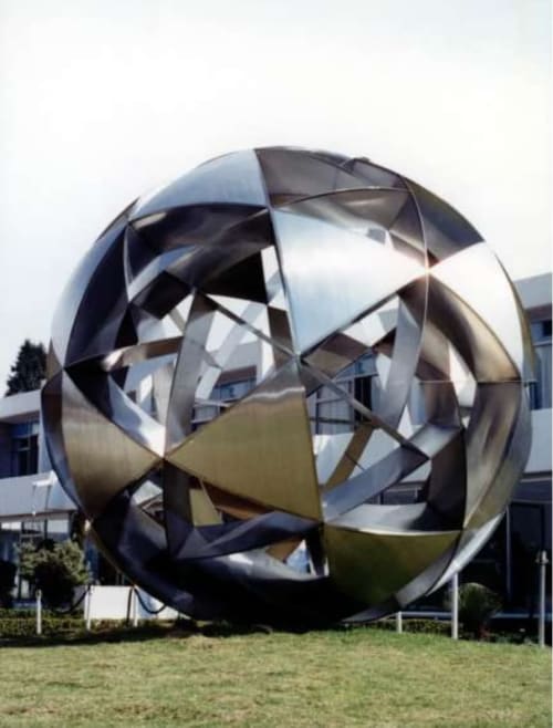 Dimension 5 | Public Sculptures by Yvonne Domenge | Instituto Nacional De Investigaciones Nucleares in Axapusco