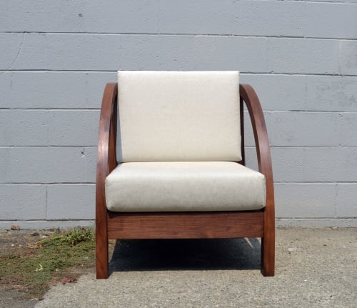 Walnut Lounge Chair | Chairs by Kanna Woodcraft