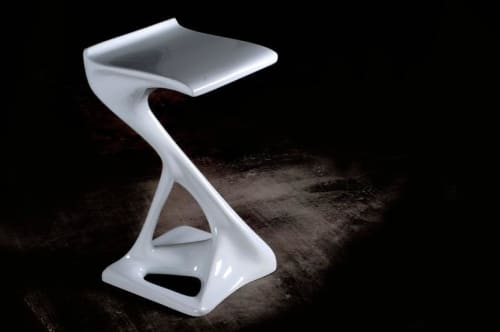 Amorph Attitude Bar Stool, Lacquered White | Chairs by Amorph
