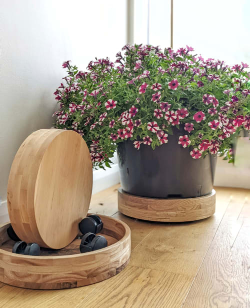 Hidden wheel plant stand- Oak wood m | Plants & Landscape by Kat | Home Studio