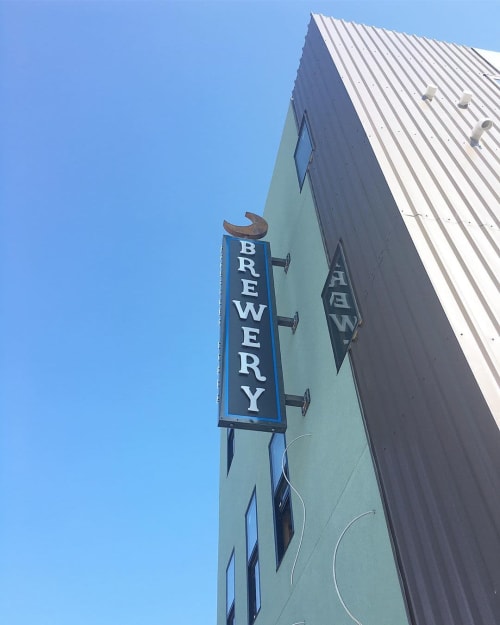 Brewery Sign | Signage by Ovierre | Moonlight Pizza & Brewpub in Salida