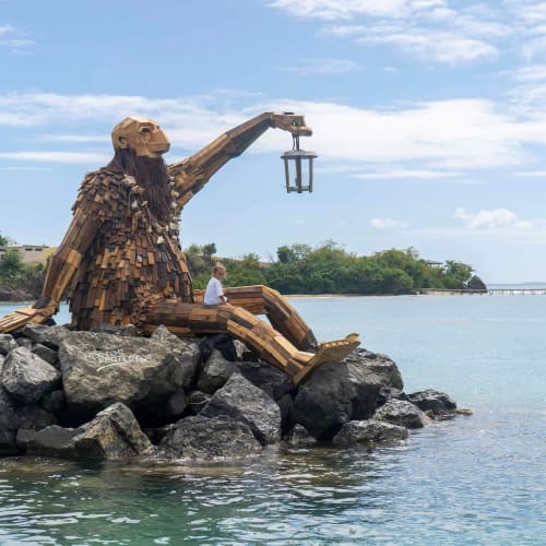 The Return of Hector El Protector | Public Sculptures by Thomas Dambo