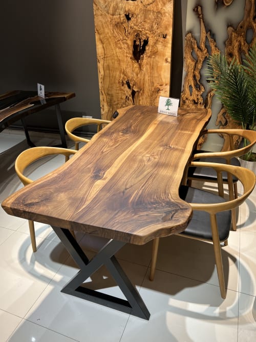 Custom live edge dining table, Dinner table, Diningrom table | Tables by Brave Wood