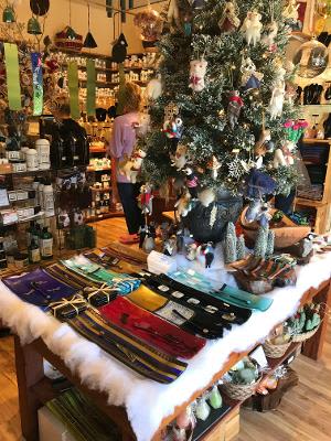 Magnolia Fine Gifts & Gallery, Stores, Interior Design