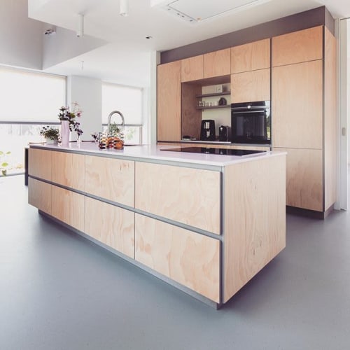 custommade kitchen, wardrobe and stairs | Interior Design by Mischa van der Wekke Vormmaker