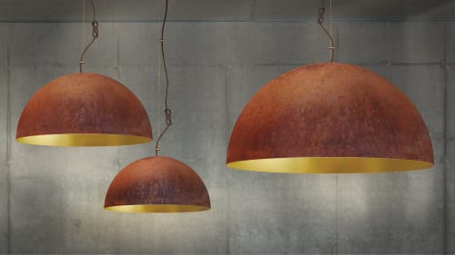 The Queen Pendant Light