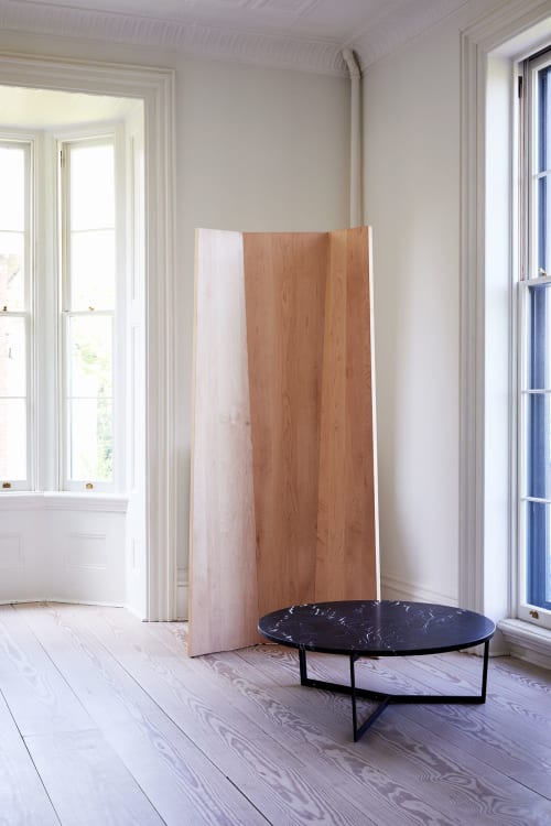 AT14 Round/Triangular marble coffee table