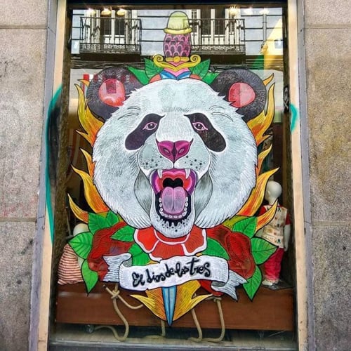 Mural painted in cristal for the street art festival Pinta Malasaña Madrid | Murals by El Dios De Los Tres
