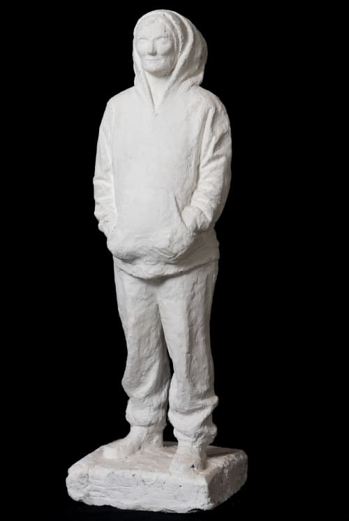 (The Observer) – A Study in Modern Passivity and Alienation | Sculptures by Holzkunst Samuel Meisinger