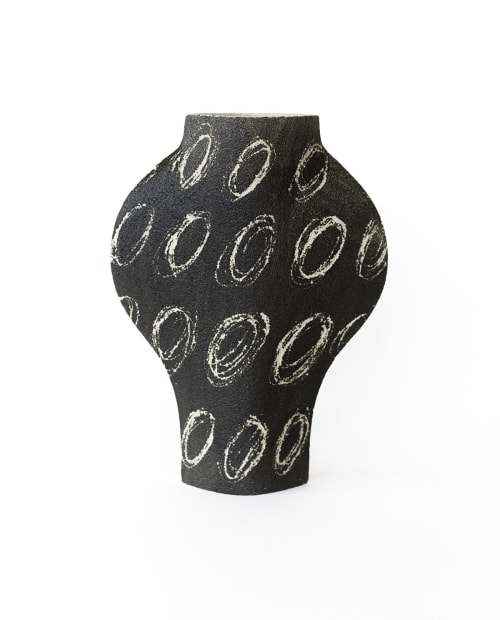 Ceramic Vase ‘Dal - Negative Big Rounds’ | Vases & Vessels by INI CERAMIQUE