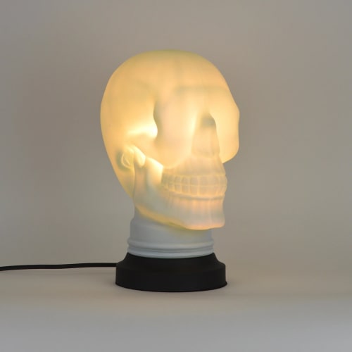 White Skull Lamp
