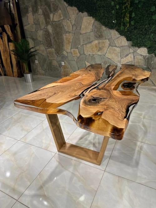 Live Edge Clear Epoxy Resin Table | Tables by TigerWoodAtelier