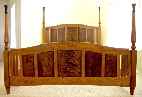 Mesquite And Walnut Queen Size Bed
