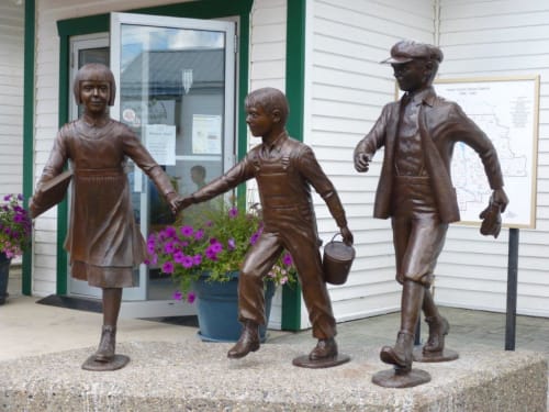 School’s Out | Public Sculptures by Don Begg / Studio West Bronze Foundry & Art Gallery