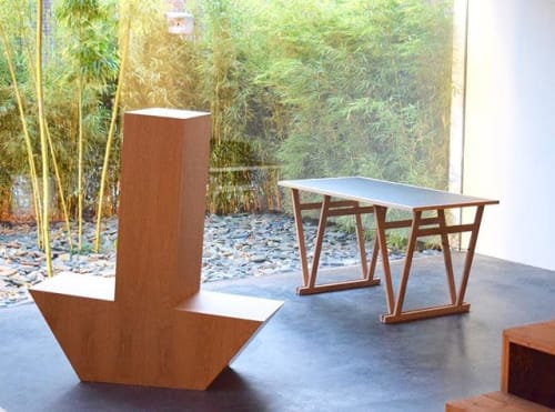 Class-A-leg-desk | Tables by Mischa van der Wekke Vormmaker
