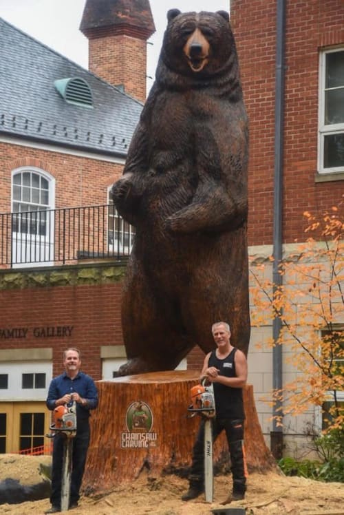 Kodiak Bear | Sculptures by Paul Waclo | Landon School in Bethesda