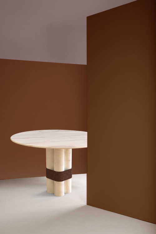 Axis Round Table | Tables by Dovain Studio