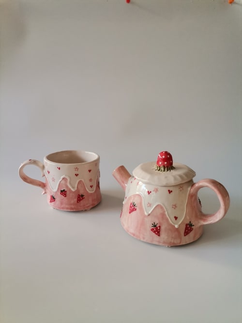 Strawberry Shortcake Cup and Teapot Set | Serveware by HulyaKayalarCeramics