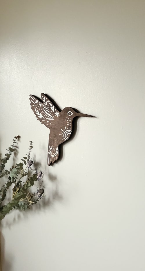 Hummingbird wood wall art, rustic nursery wall hanging decor | Wall Hangings by Studio Wildflower