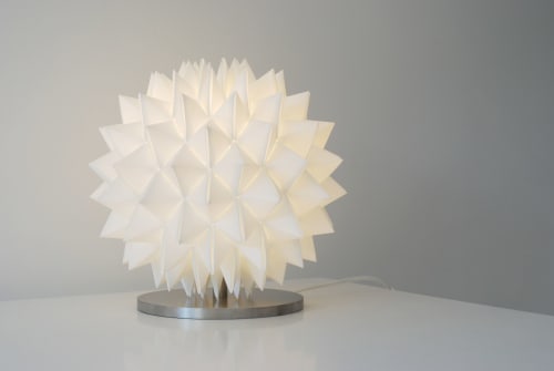 Modular Faceted Light Ball 30 Table Lamp | Lamps by ADAMLAMP