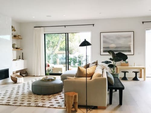 Modern Organic Rug for Platform Home | Interior Design by Atacama Home