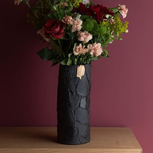 Vida Vase, black | Vases & Vessels by Boya Porcelain