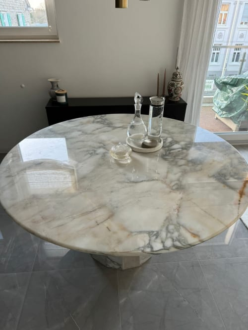 Calacatta Marble Round Dining Table, Marble Circle Table | Tables by TigerWoodAtelier