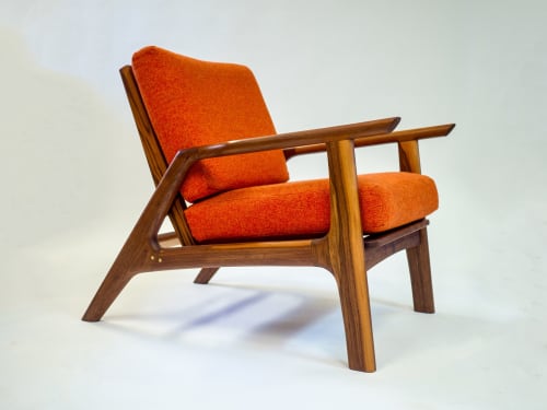 Hazeltine Lounge Chair | Chairs by Tilt S