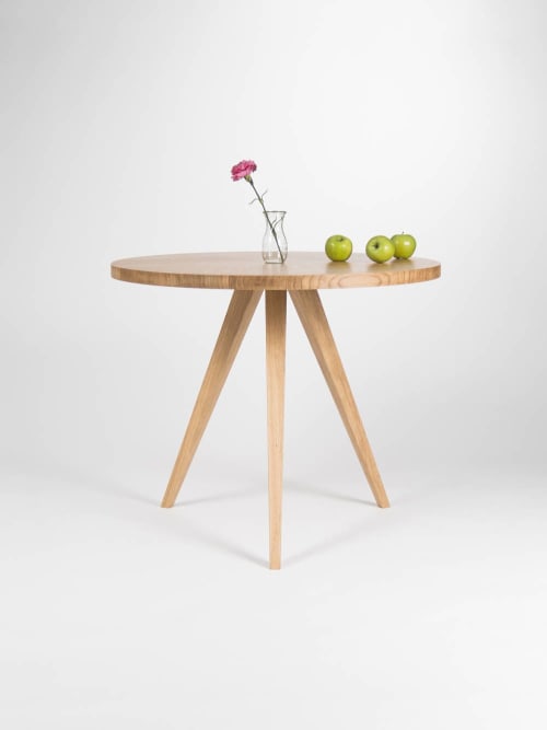 Round dining table, kitchen table, made of solid oak wood | Tables by Mo Woodwork