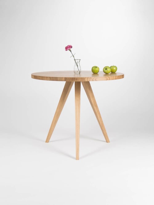 OKKO - White oak Round dining table or kitchen table | Tables by Mo Woodwork