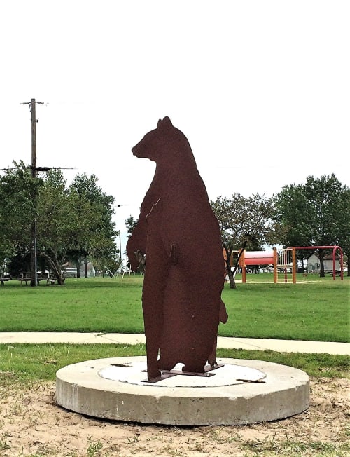 BEAR FAMILY GOES TO THE ZOO | Public Sculptures by jim collins sculpture