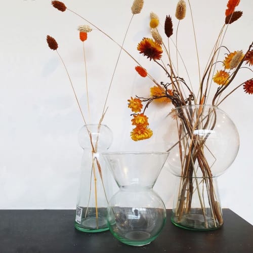 Totem Vases | Vases & Vessels by Mieke Cuppen | Flotte conceptstore in Deventer