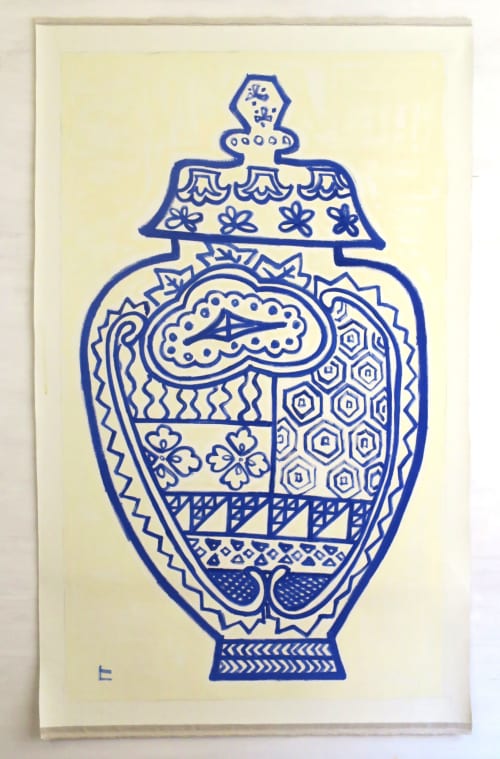 Large blue jar with Japanese traditional patterns | Paintings by Hikaru O