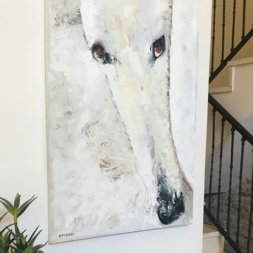 White dog | Paintings by Ofer Hod | Private Residence in Modi'in-Maccabim-Re'ut
