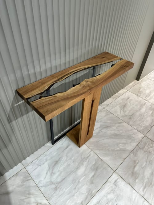 Custom Clear Console Table - Epoxy Resin Table